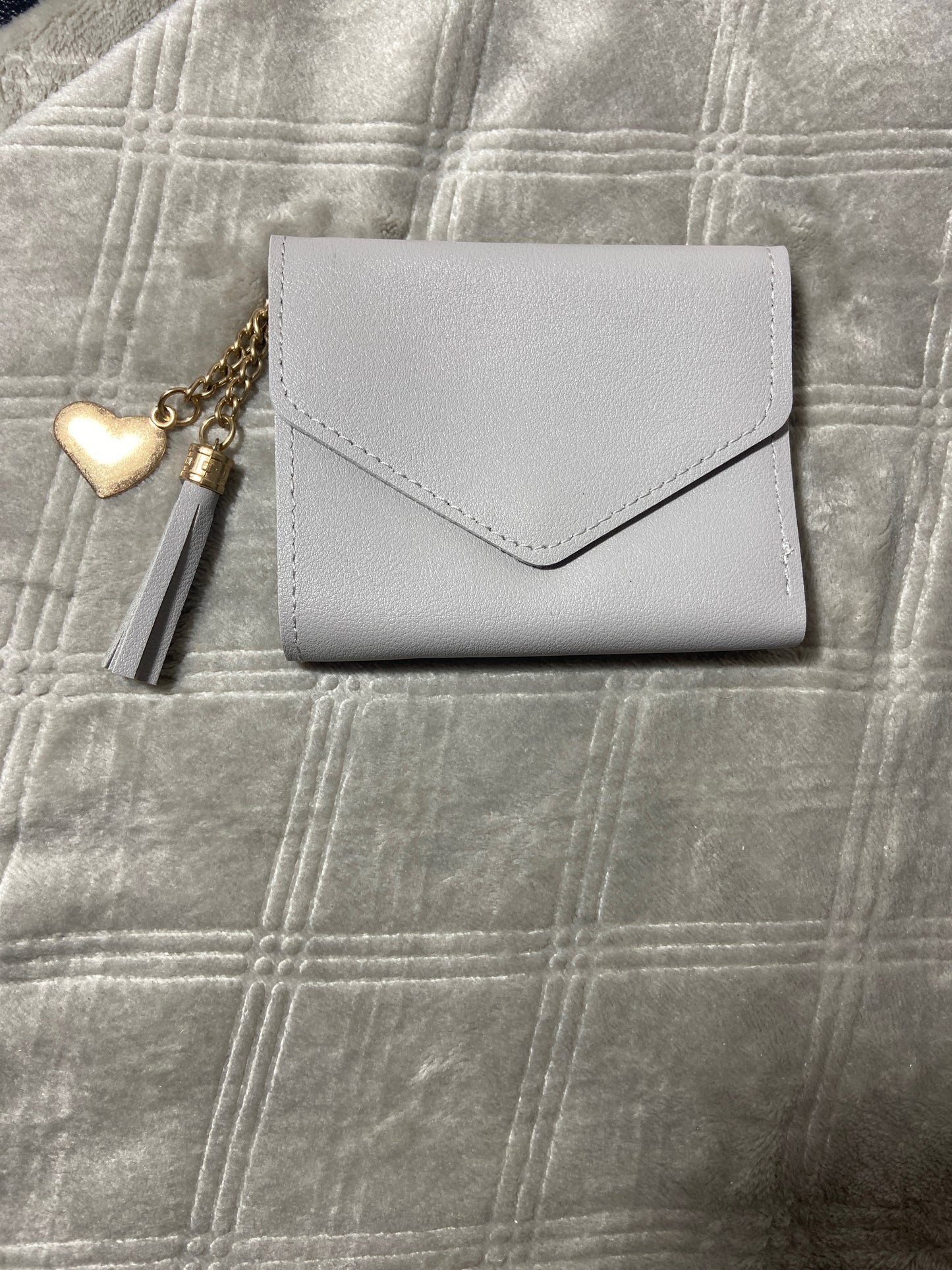 (E) Wristlet Wallets