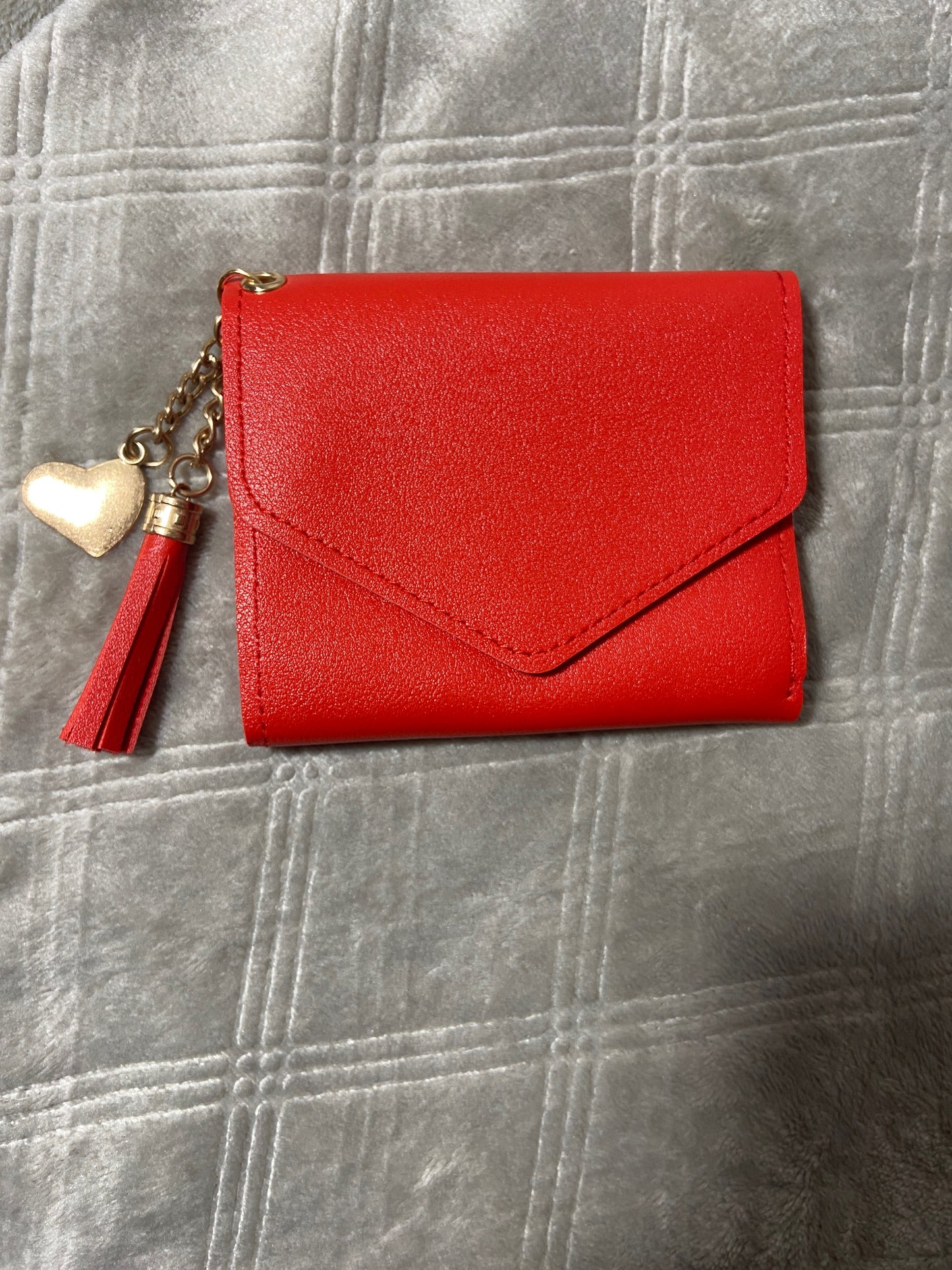 (E) Wristlet Wallets