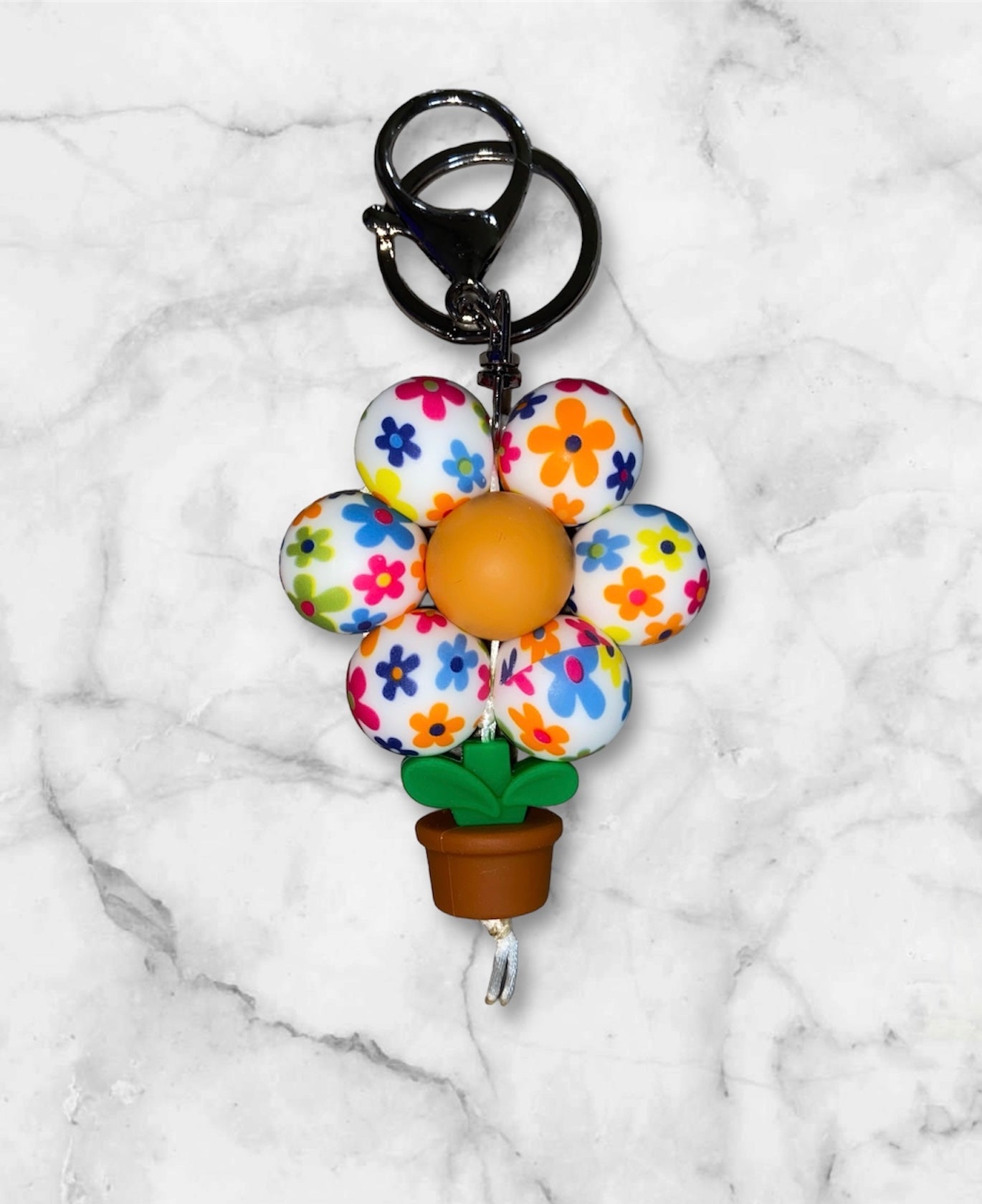 (C) Daisy Flower Keychain